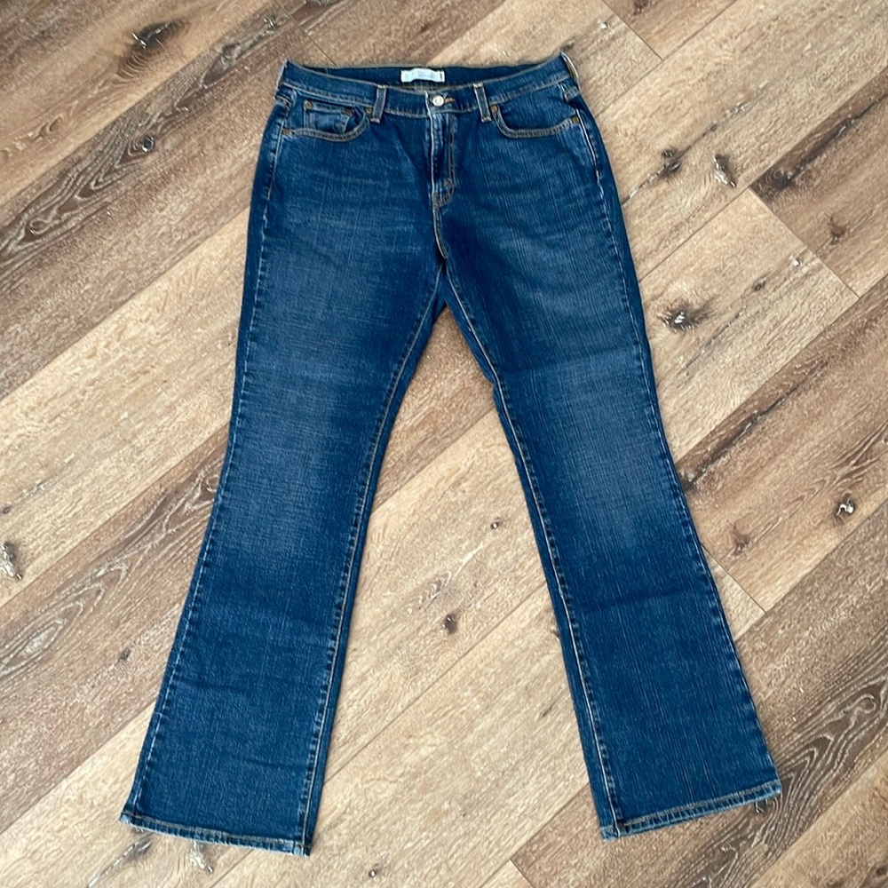 Levi's Women's Boot Cut Jeans in Dark Wash Blue